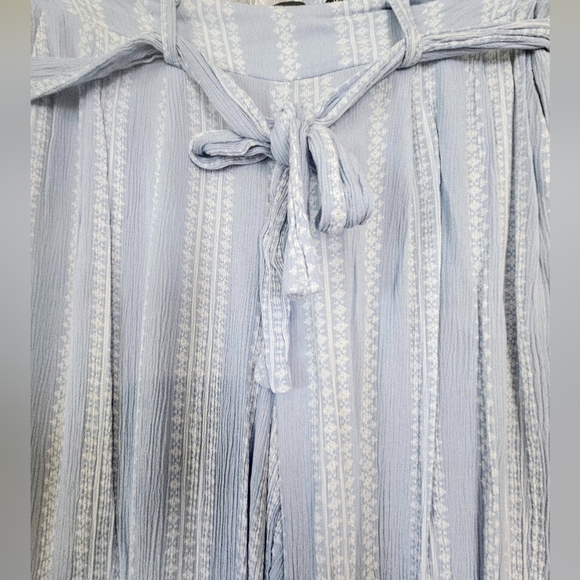 Torrid Light Blue Floral Print Striped Wide-Leg Pants with Tie Waist - Size 00 - Picture 2 of 6